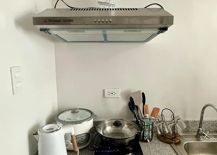 New In City, Fast Wifi, Free Gym & Pool Apartment