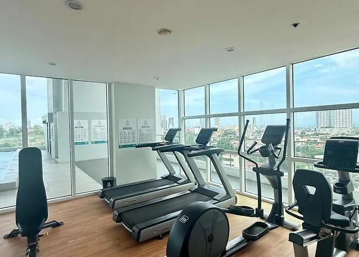 Apartment New In City, Fast Wifi, Free Gym & Pool Cebu
